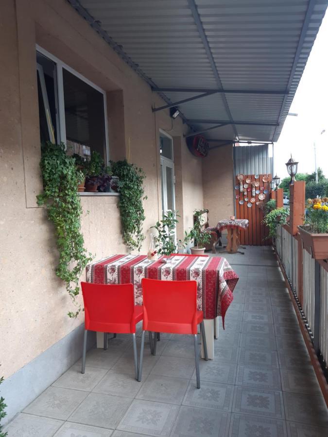 Lind Guest House B&B Gyumri Exterior foto