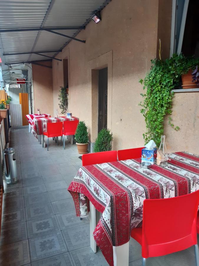 Lind Guest House B&B Gyumri Exterior foto
