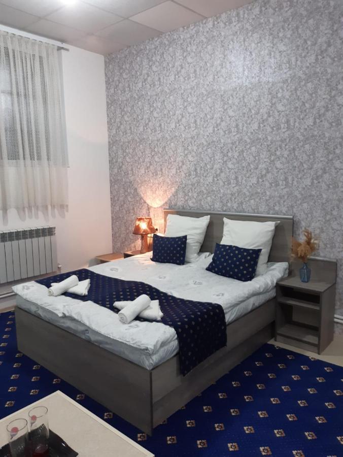 Lind Guest House B&B Gyumri Exterior foto