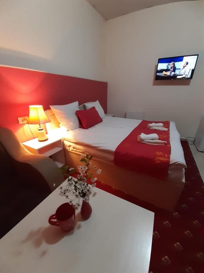 Lind Guest House B&B Gyumri Exterior foto